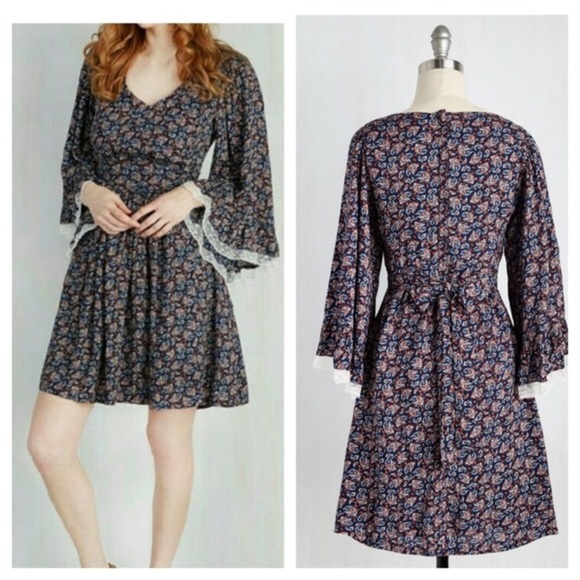 ModCloth Bell Dress - Picture 6 of 6